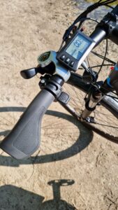 E Bycco E8 wyświetlacz